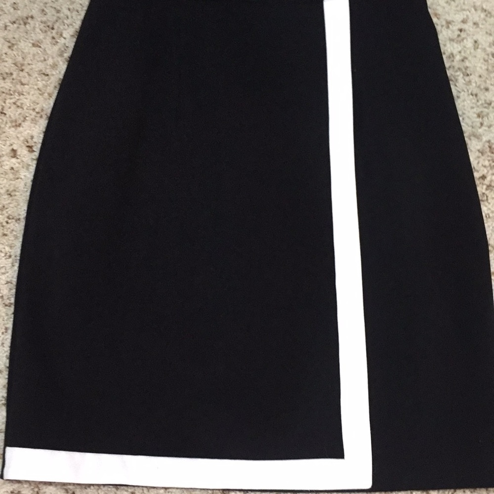 Dress - Picture 3 of 6